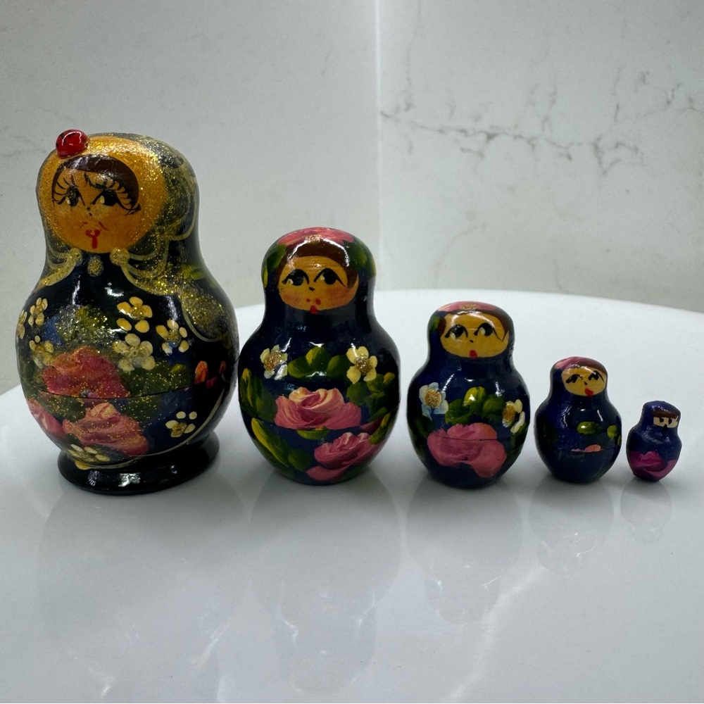 Hand-Painted Russian Nesting Dolls 5-Pc Glitter Floral Matryoshka with Ladybug
